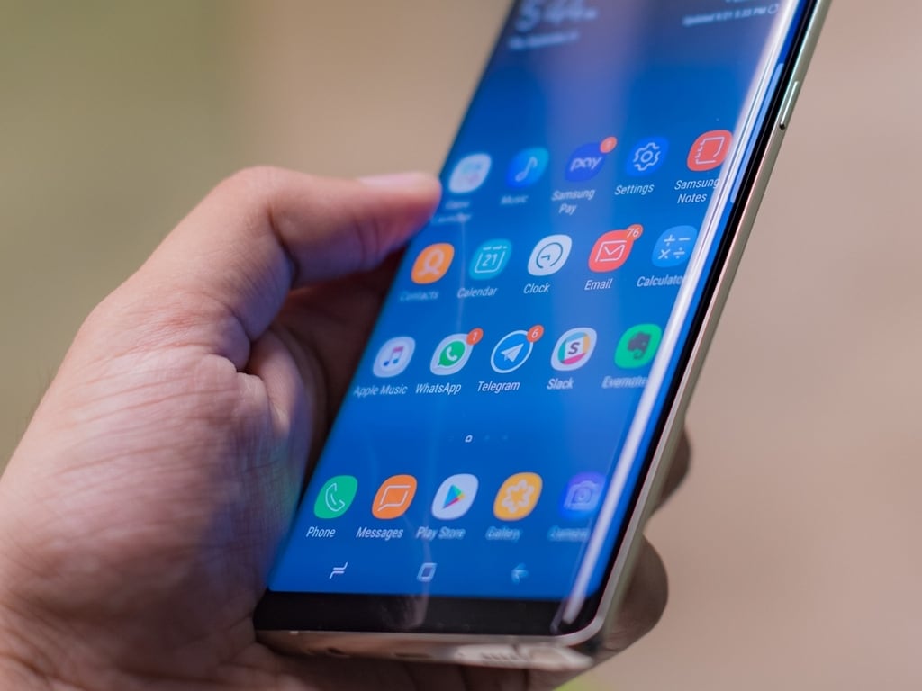 Арбитражный суд Москвы отказал в запрете продаж смартфонов Samsung в России
