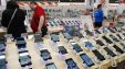 Россияне начали массово скупать смартфоны из-за возможных санкций США