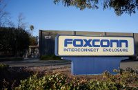 Foxconn приостановила сборку iPhone в Китае из-за новой вспышки COVID-19