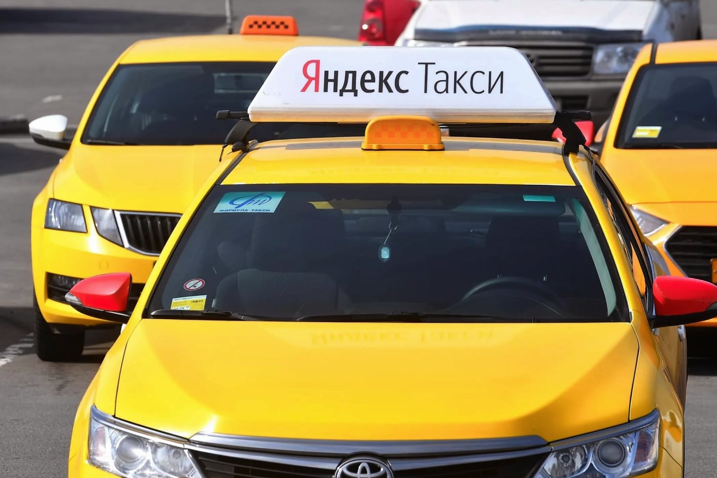 Яндекс оспорит решение о блокировке Яндекс.Такси в Латвии из-за вопроса хранения данных