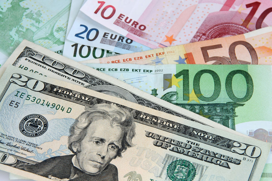 Сколько стоит доллар и евро в онлайн-банках сегодня, 6 апреля. Где выгоднее