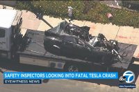 Tesla с автопилотом попала в аварию в США, погибли три человека. Началось расследование