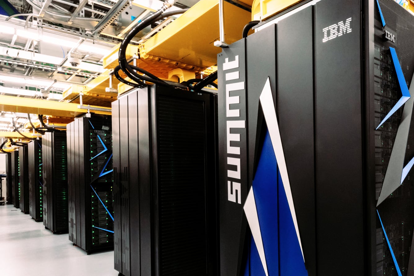 Cisco и IBM отказались продлевать лицензии на оборудование в России. Это грозит отключением работающих серверов