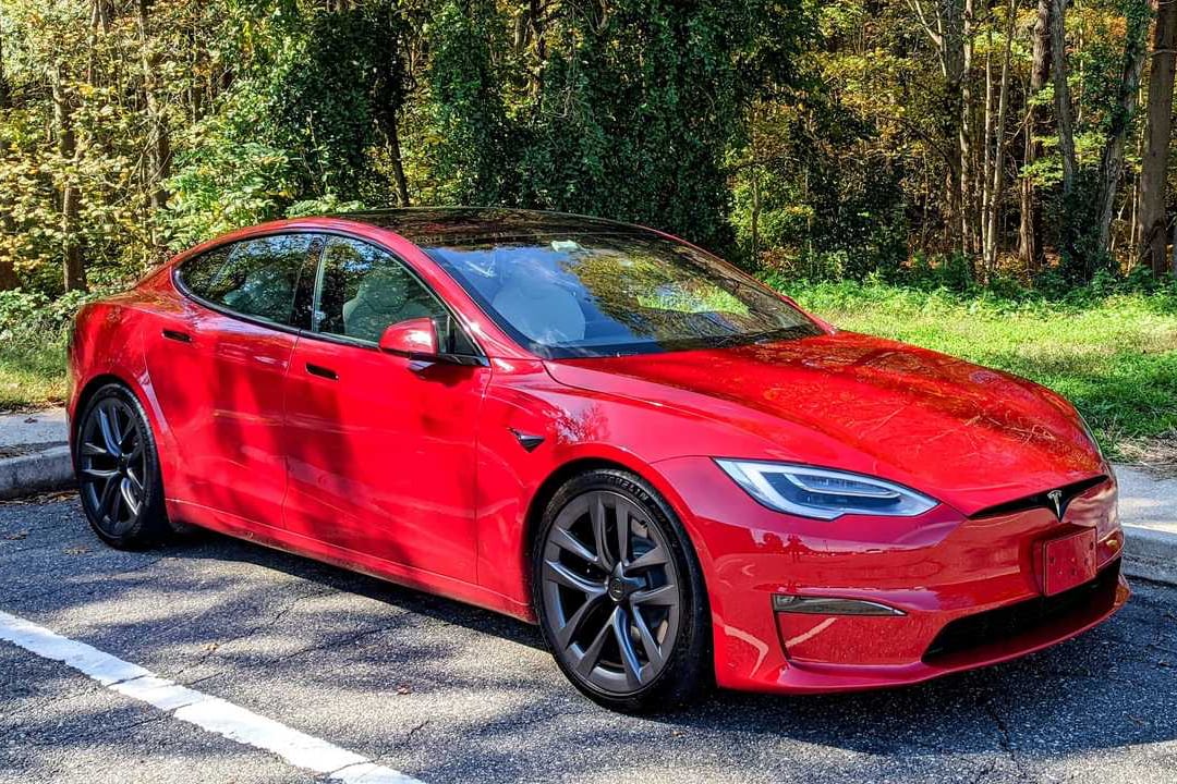 Вышло ежегодное исследование качества автомобилей. Tesla почти на последнем месте