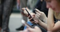 Пользователи жалуются на проблемы со связью МегаФона по всей России