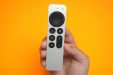 Новая Apple TV 4K продается без зарядного кабеля для пульта Siri Remote