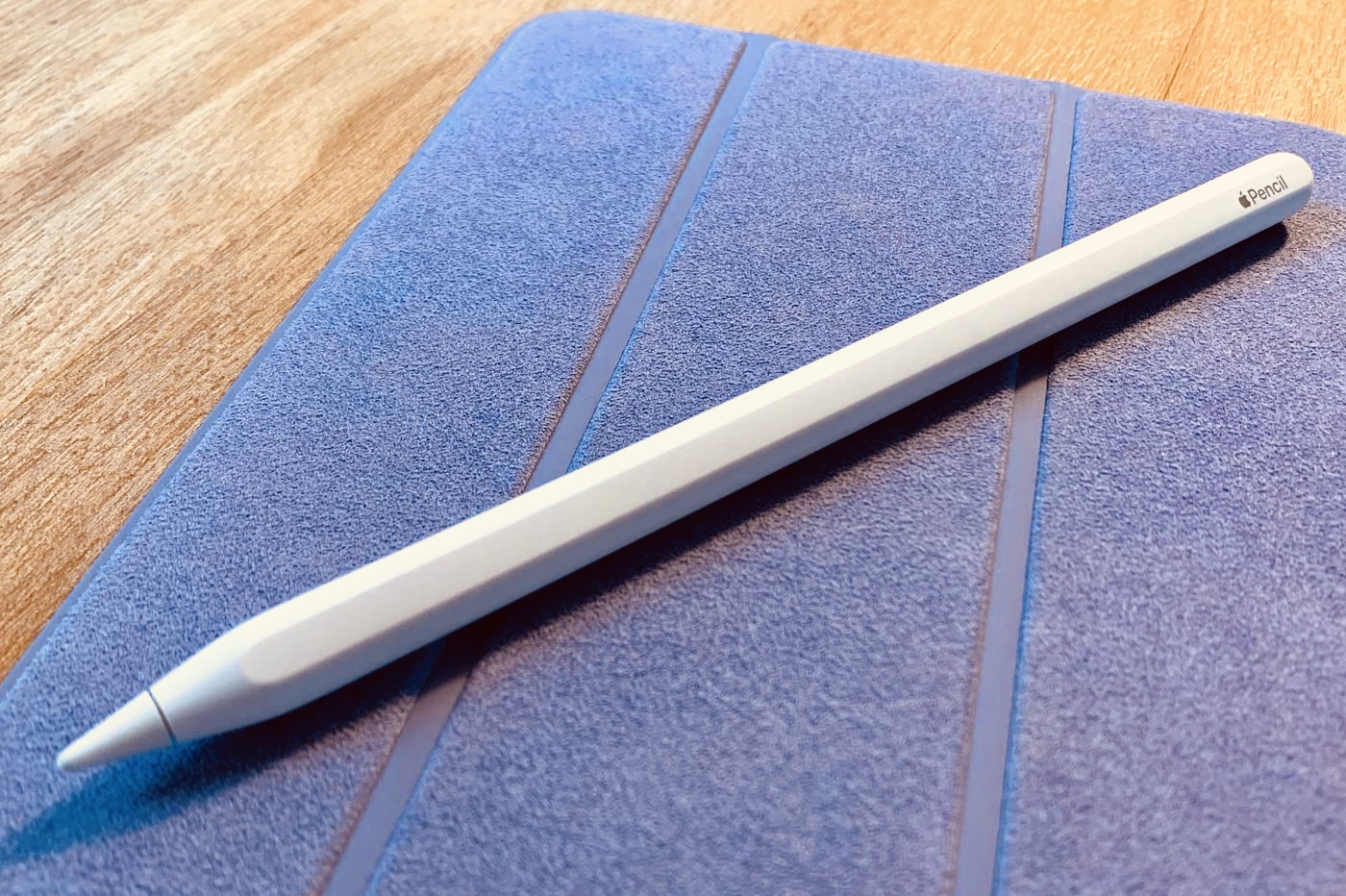 Apple запатентовала новый Apple Pencil, который может захватывать и переносить в iPad цвета реальных вещей
