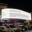 Google запустила рекламу в Лас-Вегасе с просьбой добавить поддержку сообщений RCS в iOS