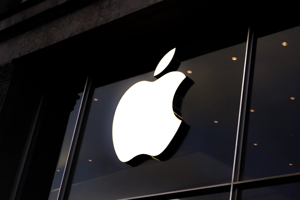 Apple приостановила выплату премий некоторым сотрудникам, чтобы сократить расходы