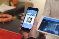 НСПК запустит систему оплаты покупок картами МИР через QR-код со смартфона в этом году