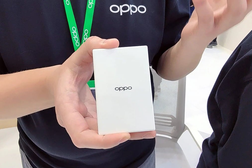 Oppo показала аналог AirTag, который работает без батареи и заряжается от воздуха