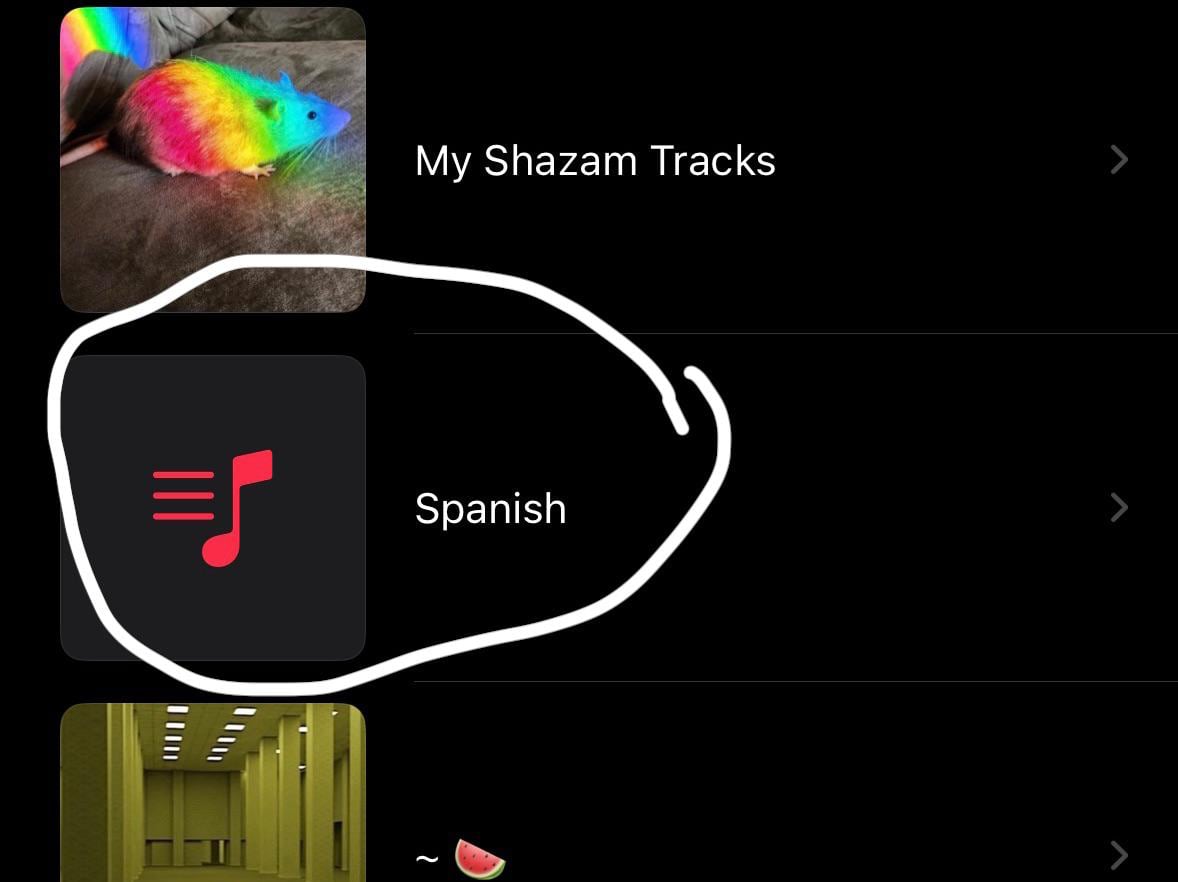 Пользователи Apple Music жалуются, что в медиатеку автоматически добавляются чужие плейлисты