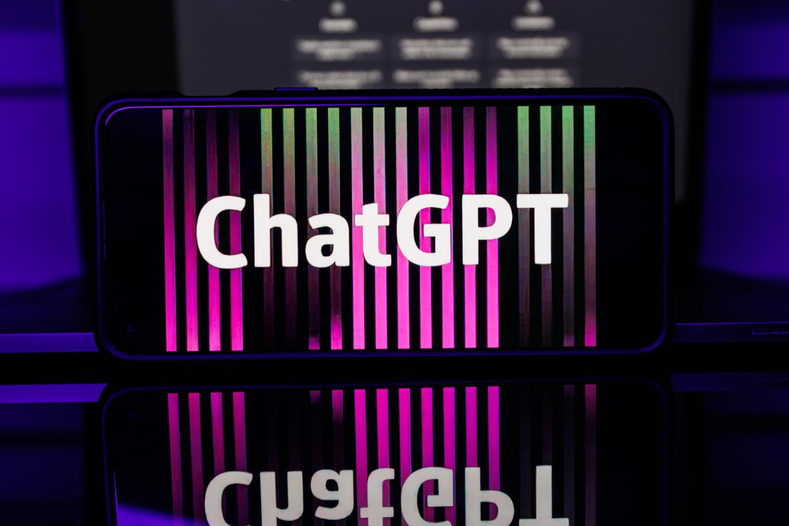 Спрос на работающих с ChatGPT IT-специалистов вырос в 13 раз в России