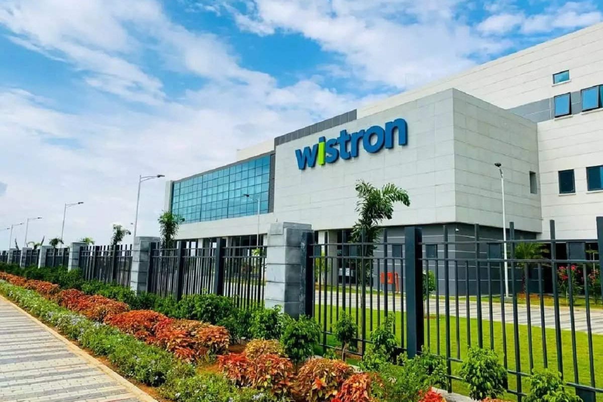 Wistron продала первый завод в Индии по производству iPhone и пожаловалась, что Apple не дала им заработать денег