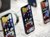 Минцифры запретит сотрудникам использовать iPhone для служебной переписки
