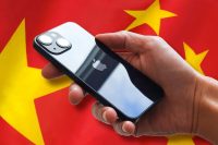 Правительство Китая запретило чиновникам использовать iPhone на работе