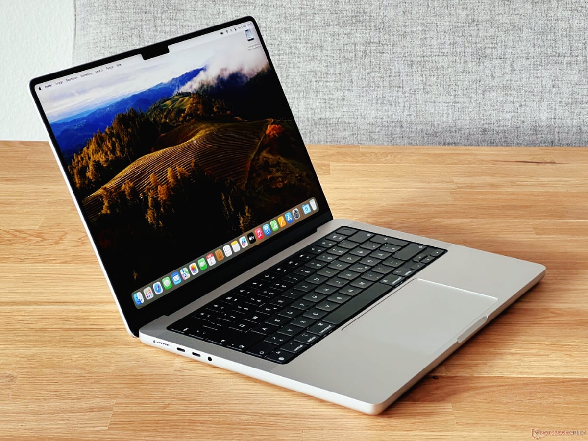 Apple заявила, что 8 ГБ ОЗУ в MacBook Pro работают так же, как 16 ГБ в ПК с Windows