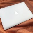 Как же плохо моему MacBook Air на M1 через 2 года использования. Просто под руками металл стёрся 🤷🏻‍♂️