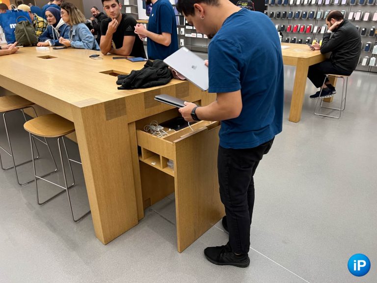 Сервисный центр. План ремонта. Ремонт гаджетов. Сервисный центр apple. Техника apple.