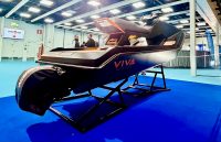 Стартап Viva Electric Jets показал электрический гидроцикл Бэтмена. Разгон до 100 км/ч (очень быстро), зарядка за час