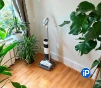 Обзор вертикального пылесоса Yoniev U5s. Этот Мойдодыр отмоет все полы, ещё и сам себе поменяет воду