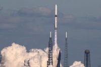 2025-11-13t210949z-2022669594-rc2xvhaazk7q-rtrmadp-3-space-mars-blue-origin Blue Origin Джеффа Безоса во второй раз запустила и посадила ракету New Glenn. Илон Маск уже поздравил