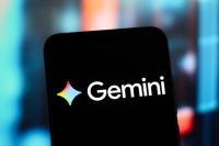 UAE-Government--Google-collaborate-to-provide-university-students-free-access-to-Google-Gemini-Pro Новая Siri будет работать на базе специальной ИИ-модели Gemini, которую Google разрабатывает для Apple
