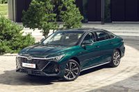 Китайские производители хитрят с утильсбором. В Россию авто приезжают с низкой мощностью, а дилеры перепрошивают её обратно