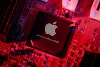 Apple-AI-chip Apple разрабатывает ИИ-чип Baltra совместно с Broadcom. Производство запустят в 2027 году