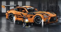 Китайцы теперь убивают лего. CaDa выпустила свой LEGO Technic с моделью Mercedes-AMG, где детализация рулит, а цена дешевле