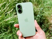 apple-iphone-17-cnnu-review-credit-henry-t-casey-01 (1) Стало известно, владельцы каких смартфонов чаще всего переходят на новые модели iPhone 17 в России