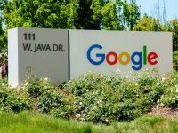 Google заплатит $68 млн за незаконное прослушивание пользователей через Google Ассистент