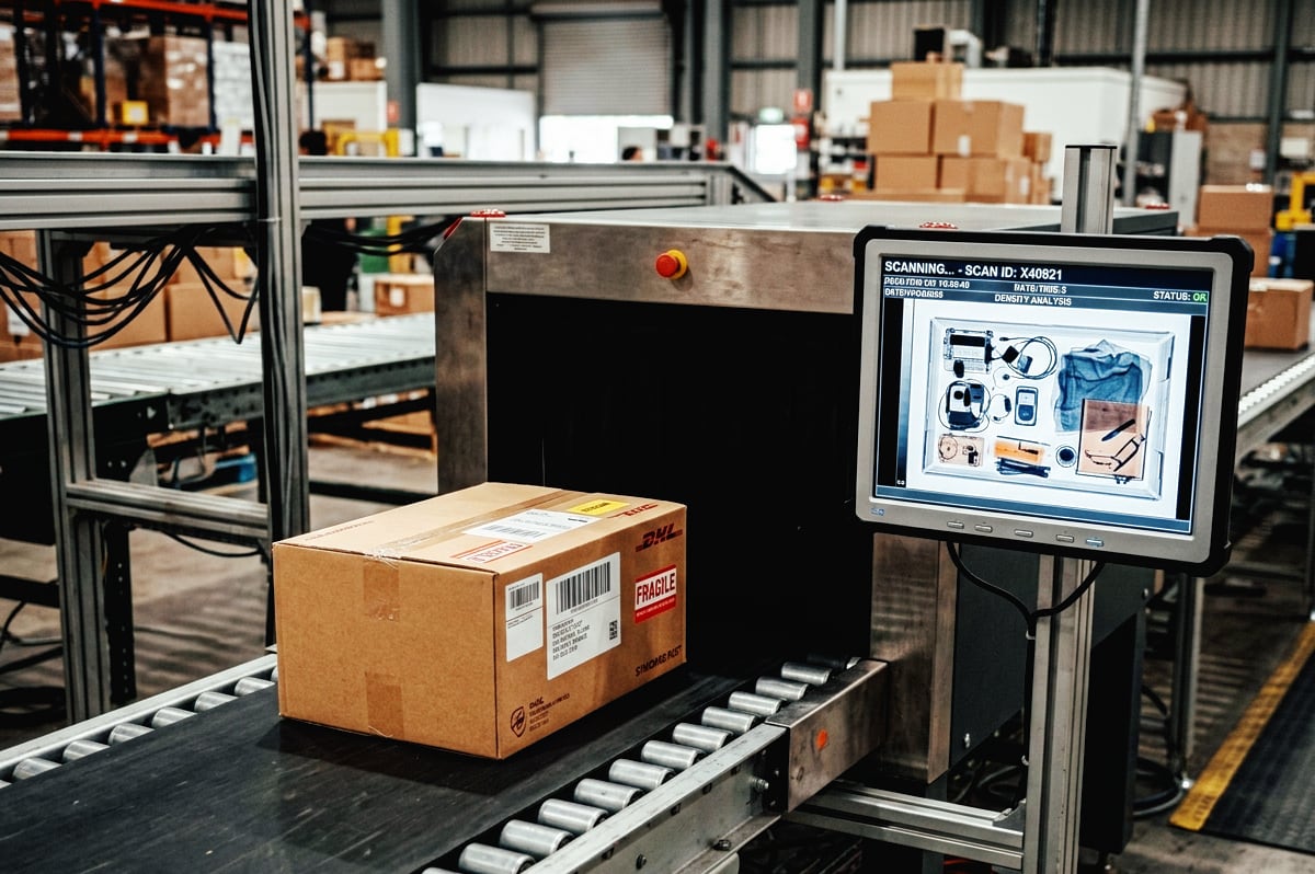 Маркетплейсы могут обязать просвечивать посылки для поиска запрещенных товаров и веществ