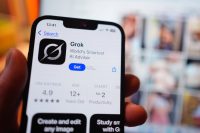 Apple пригрозила удалить X и Grok из App Store из-за создания обнаженных дипфейков