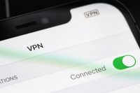 Всё сложно. Минцифры признало, что выявить VPN на iPhone почти невозможно