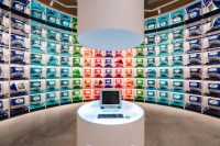В Нидерландах открылся самый крупный музей Apple в Европе. Есть даже копия гаража Стива Джобса